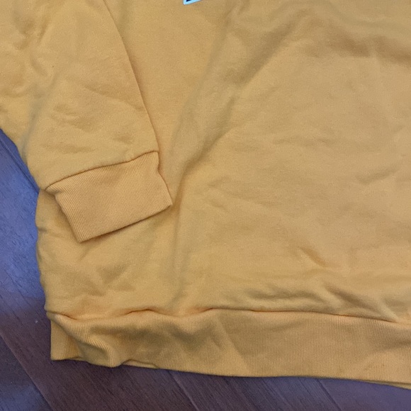 PINK Sweatshirt - Picture 4 of 5